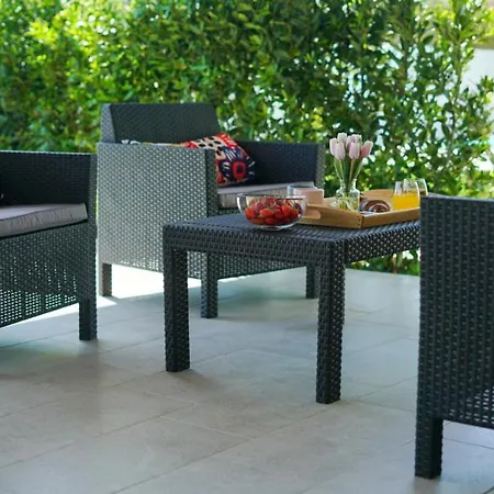 Villa Escape House By Guide