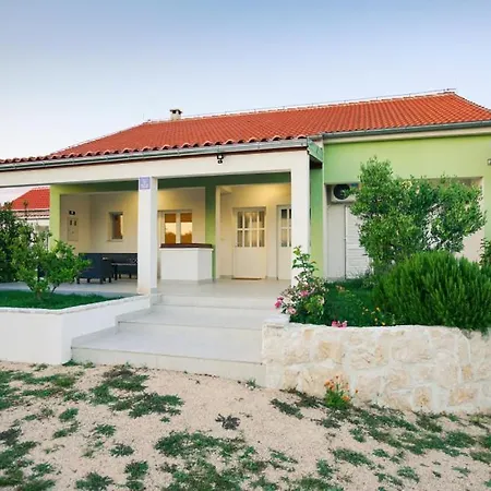 Escape House By Guide