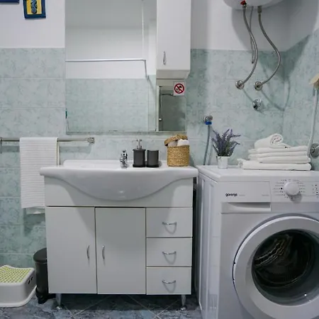 Escape House By Guide