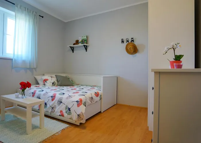 Escape House By Guide
