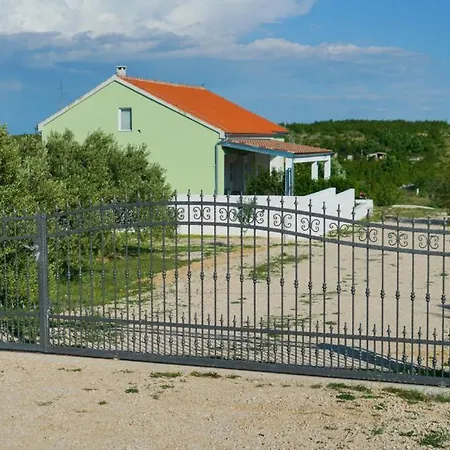 Escape House By Guide