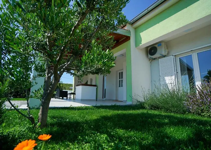 Escape House By Guide * Stankovci