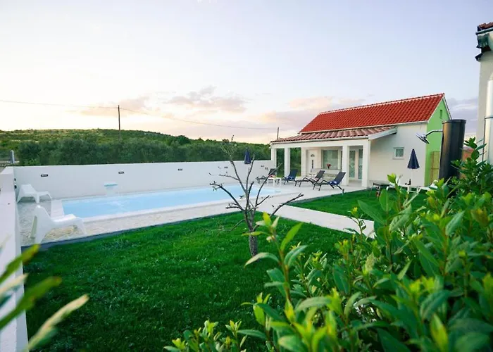 Escape House By Guide Villa Stankovci